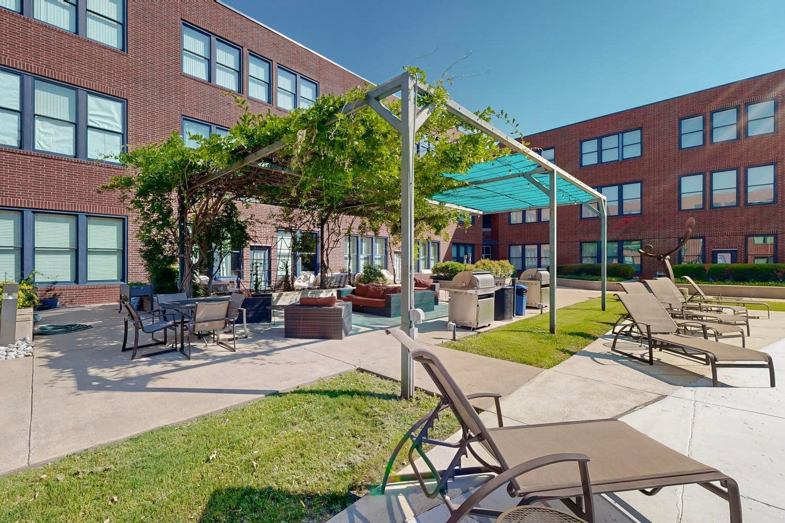 Dallas Condo: 2502 Live Oak  St.