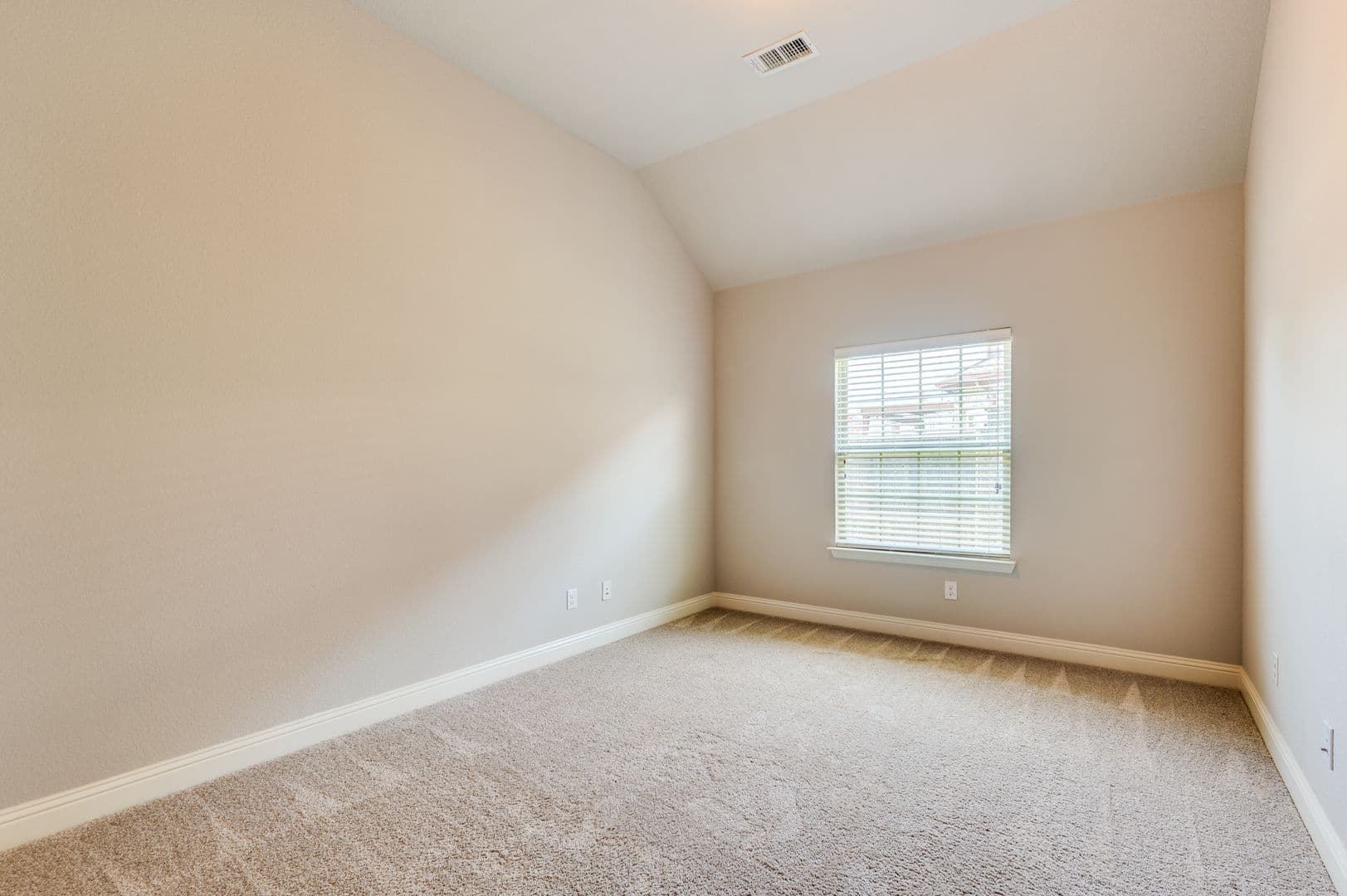 Grand Prairie House: 2812 Pino