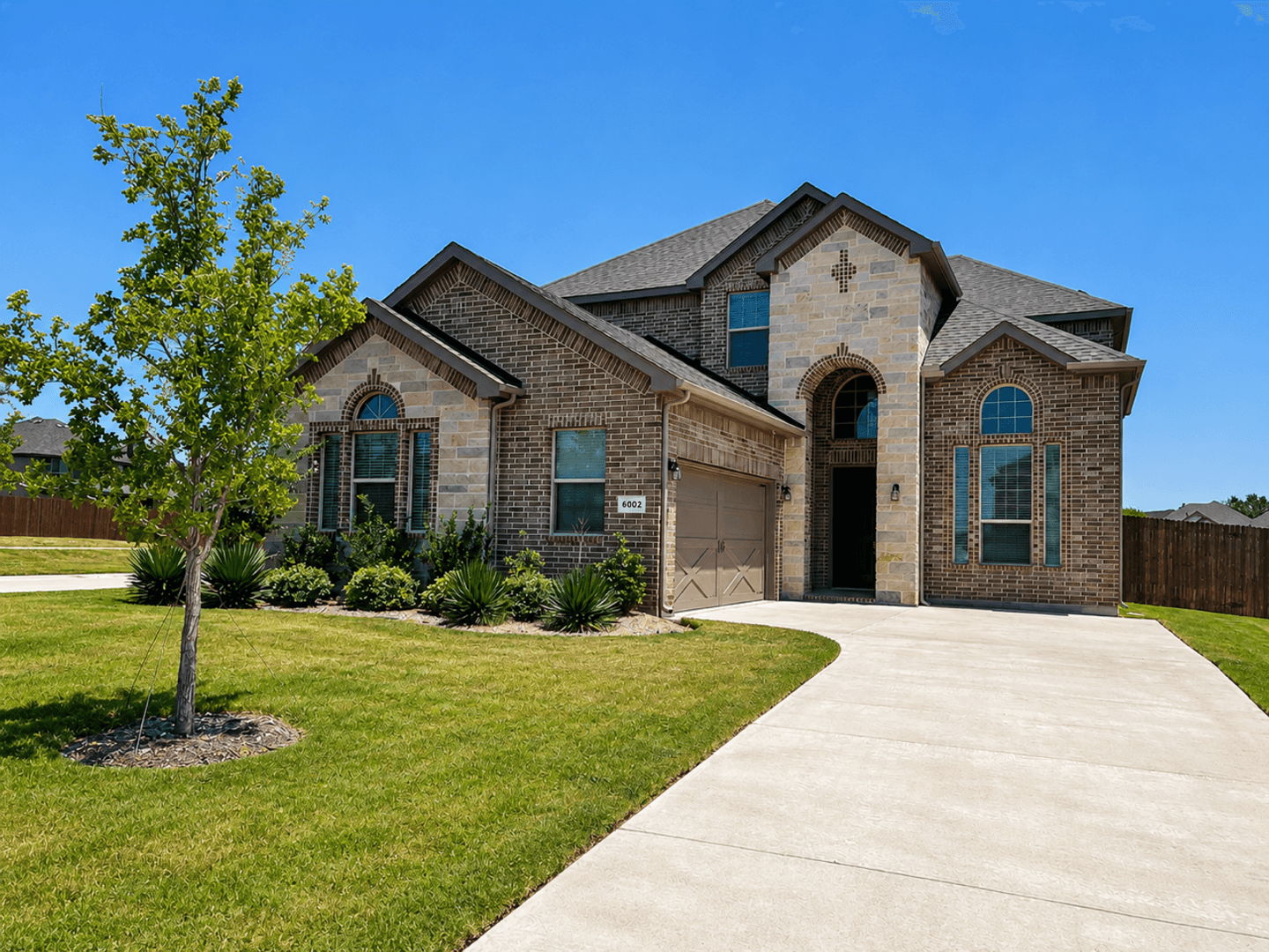 Midlothian House: 6002 14th St