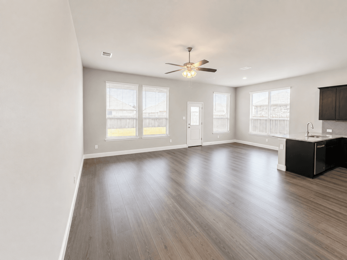 Midlothian House: 6002 14th St
