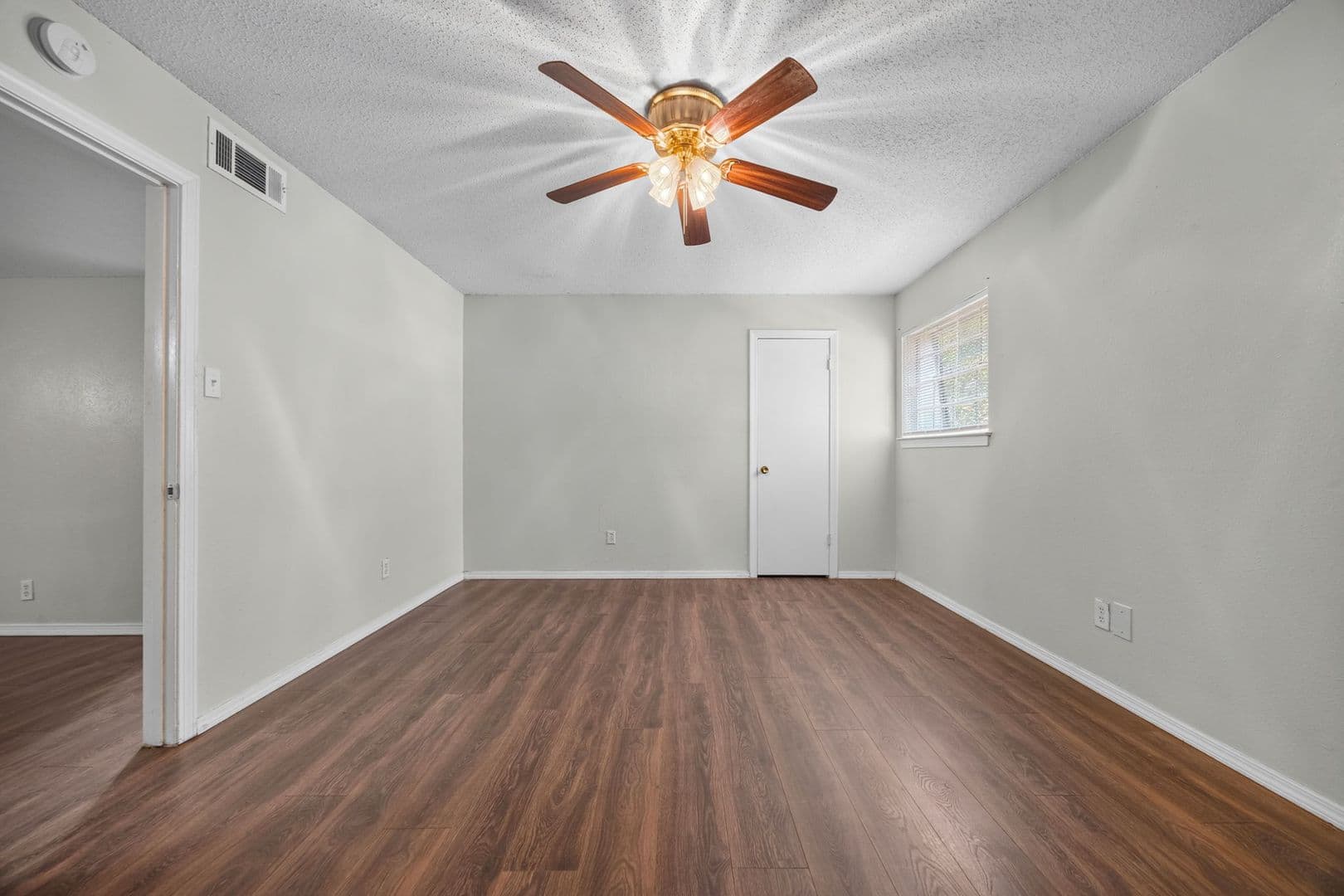 Arlington House: 2019 Fleur De Lis Ct