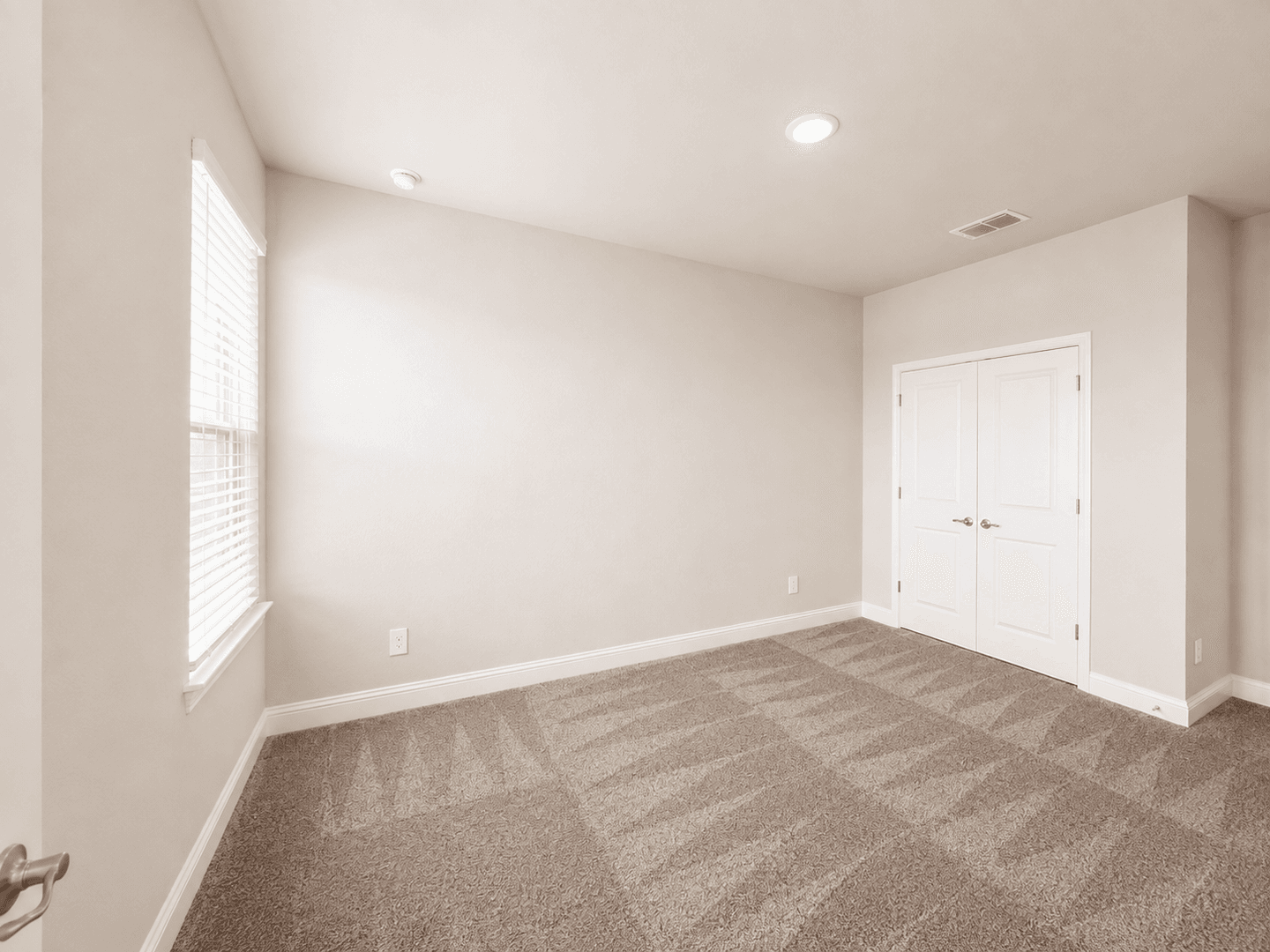 Midlothian House: 6002 14th St