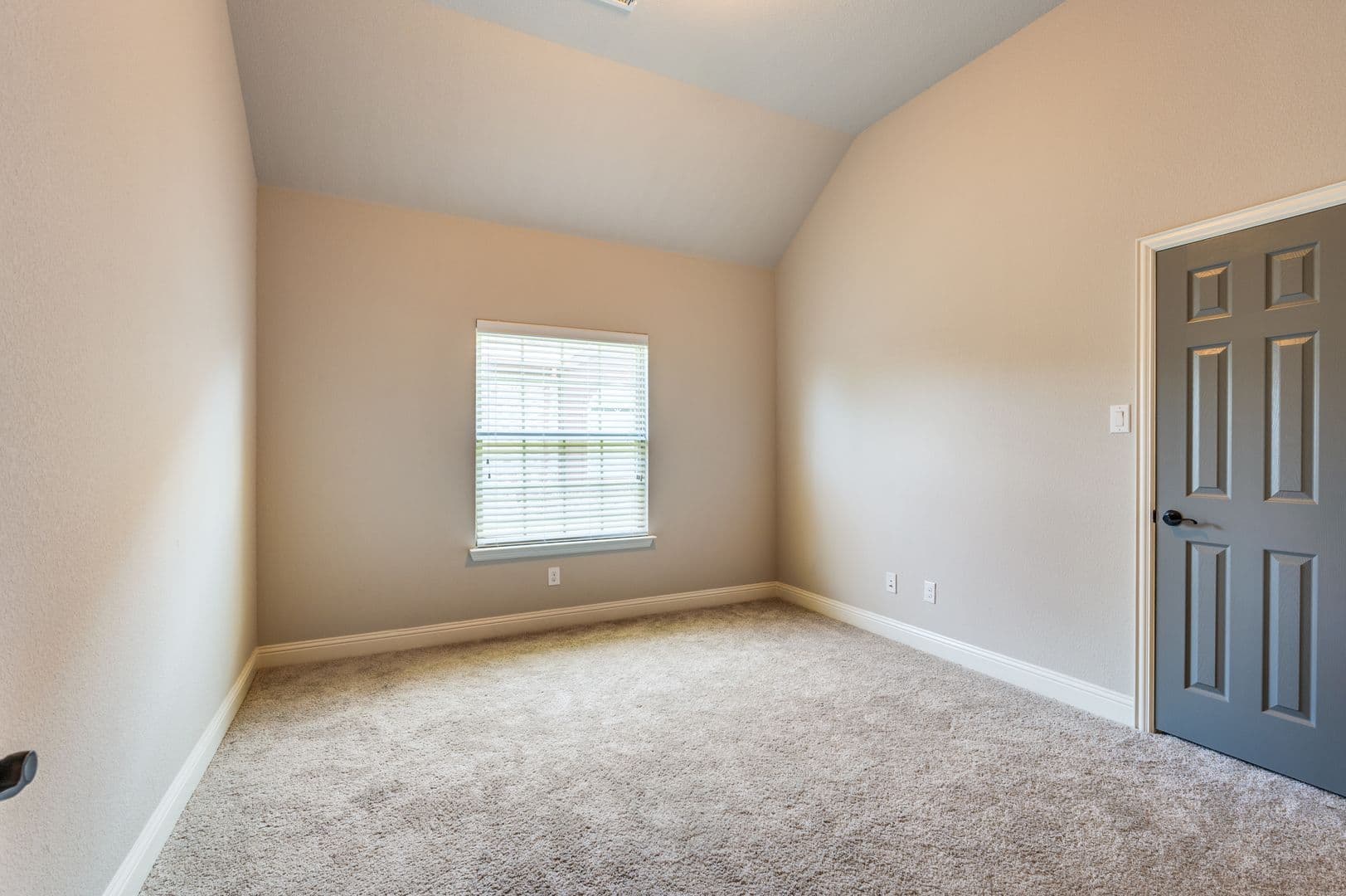 Grand Prairie House: 2812 Pino