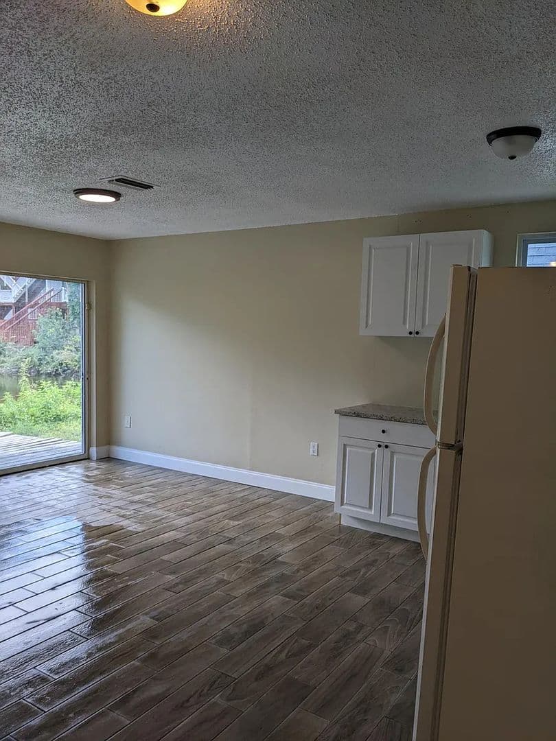 Port Richey Apartment: 5847 Sun Glo Avenue