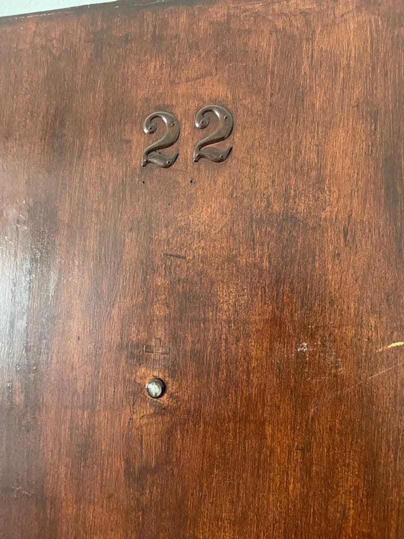 Glendale Apartment: 209 West Elk