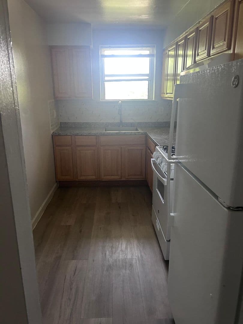 PLAINFIELD Apartment: 907-911 WEST 7TH STREET