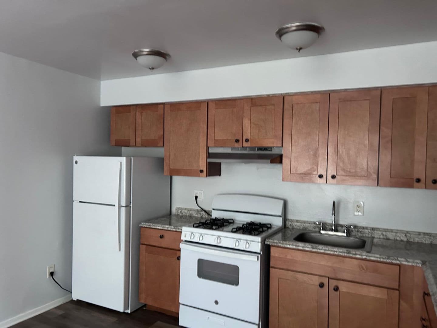 PLAINFIELD Apartment: 316-324 FRANKLIN PLACE