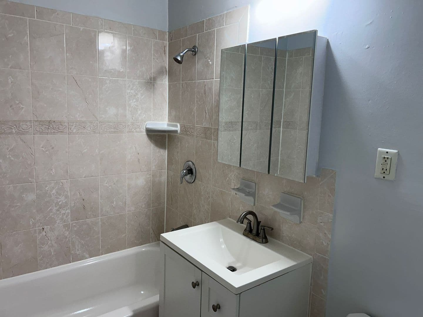 PLAINFIELD Apartment: 1106 PARK AVENUE