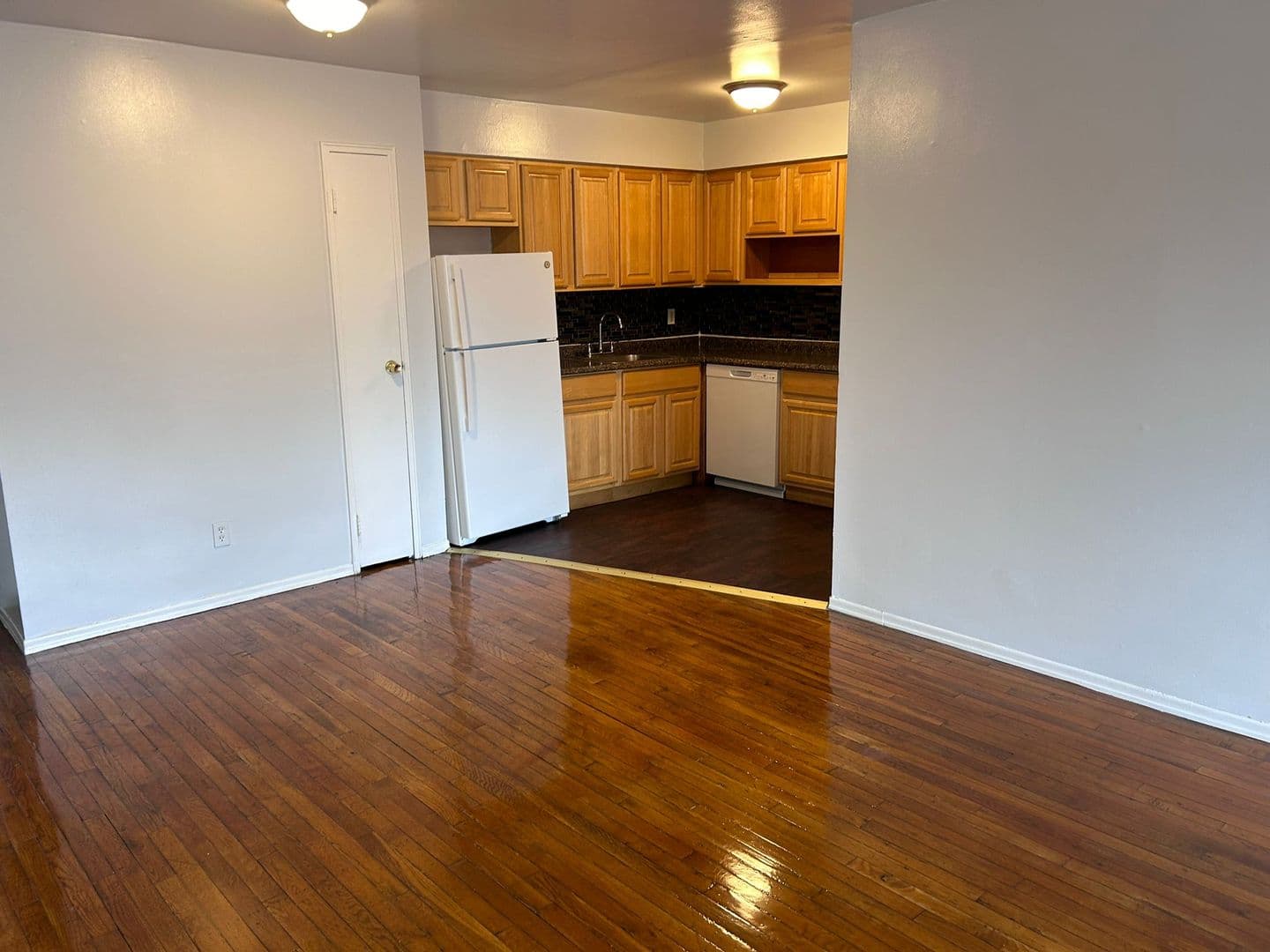 PLAINFIELD Apartment: 1106 PARK AVENUE