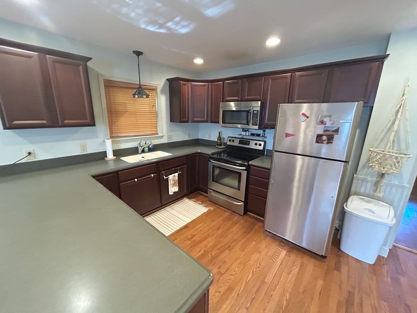 Blacksburg House: 1016 Draper Rd SW