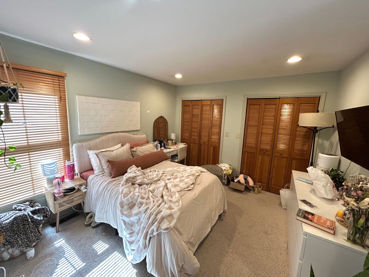 Blacksburg House: 1016 Draper Rd SW