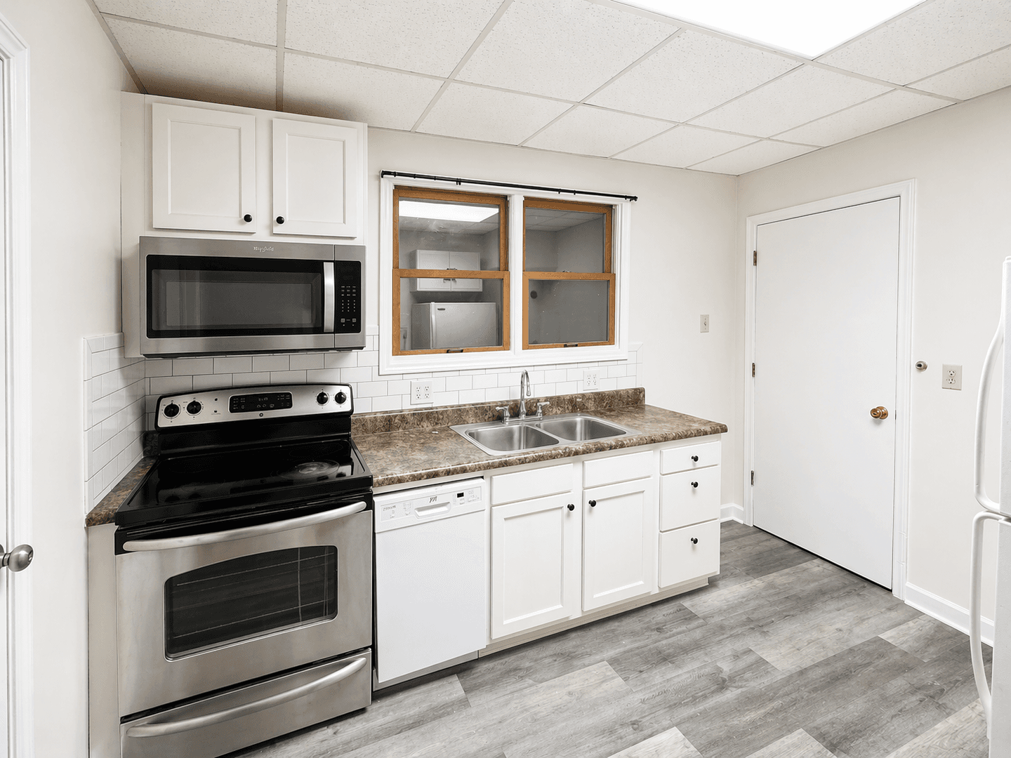 Blacksburg Apartment: 1320 N Main St