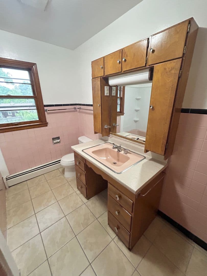 Blacksburg Apartment: 1111 Progress St