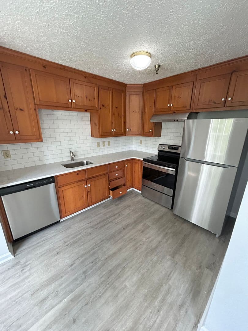 Blacksburg Apartment: 1324 North Main Street