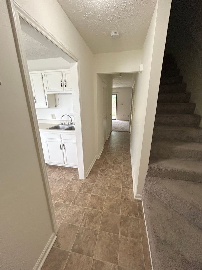 Blacksburg House: 304 Broce Drive
