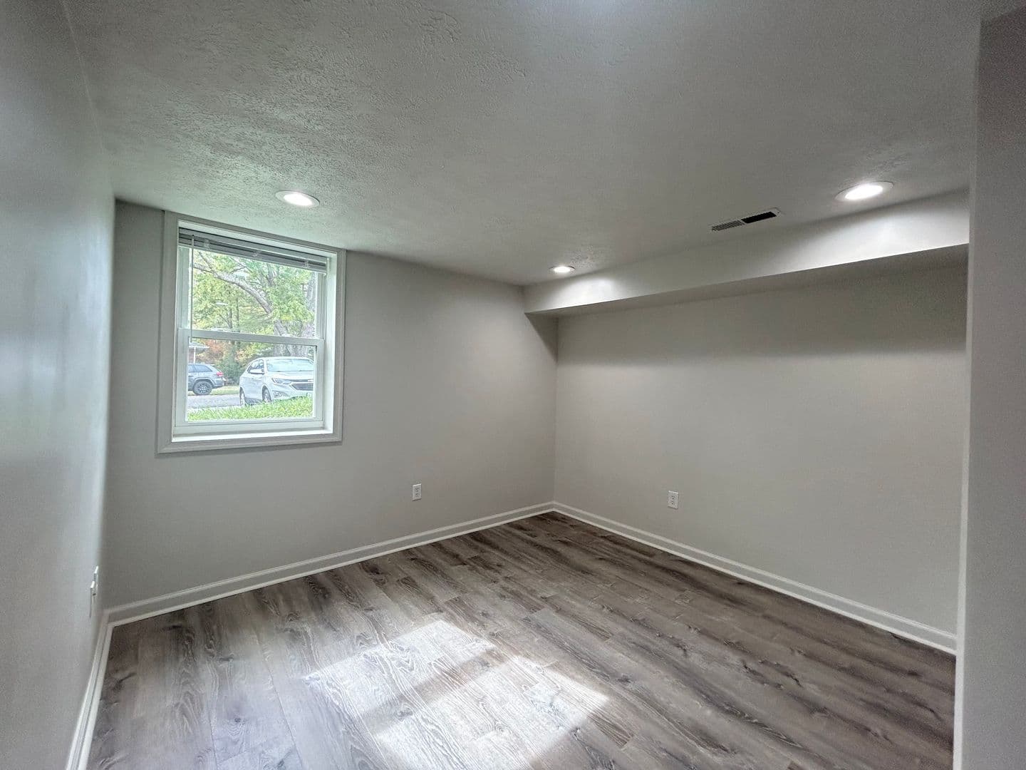 Blacksburg Apartment: 200 Eheart St SE
