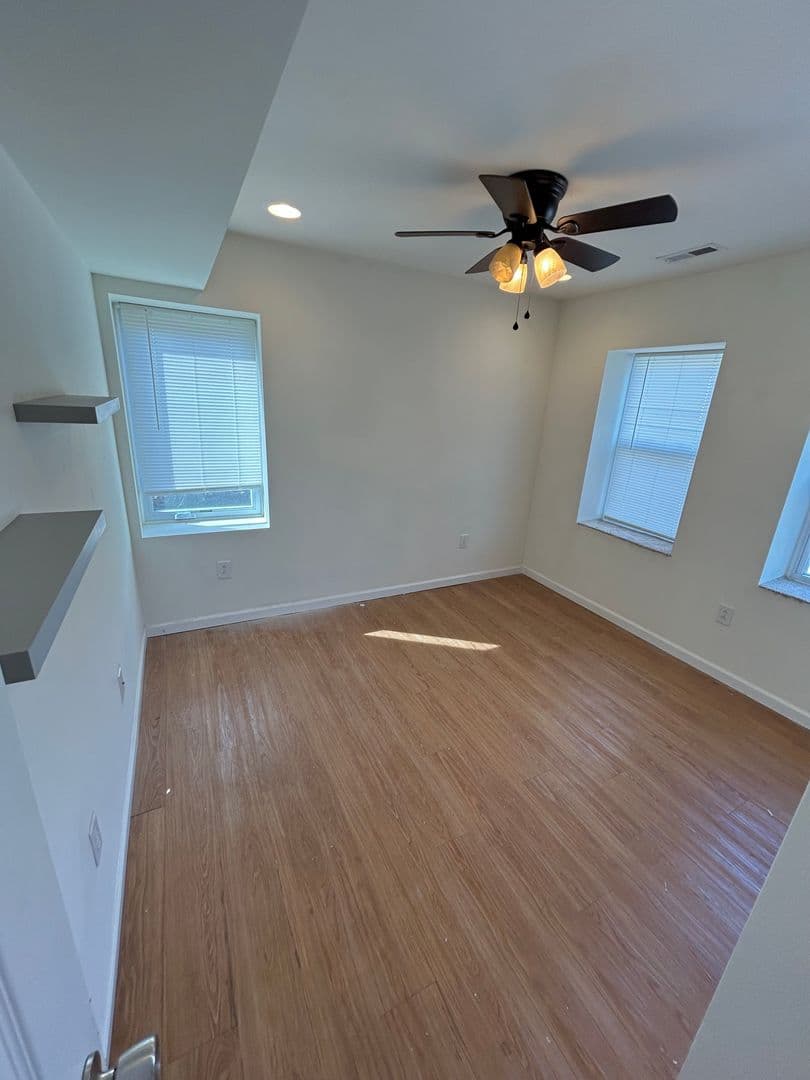 Blacksburg House: 102 Lucas Dr