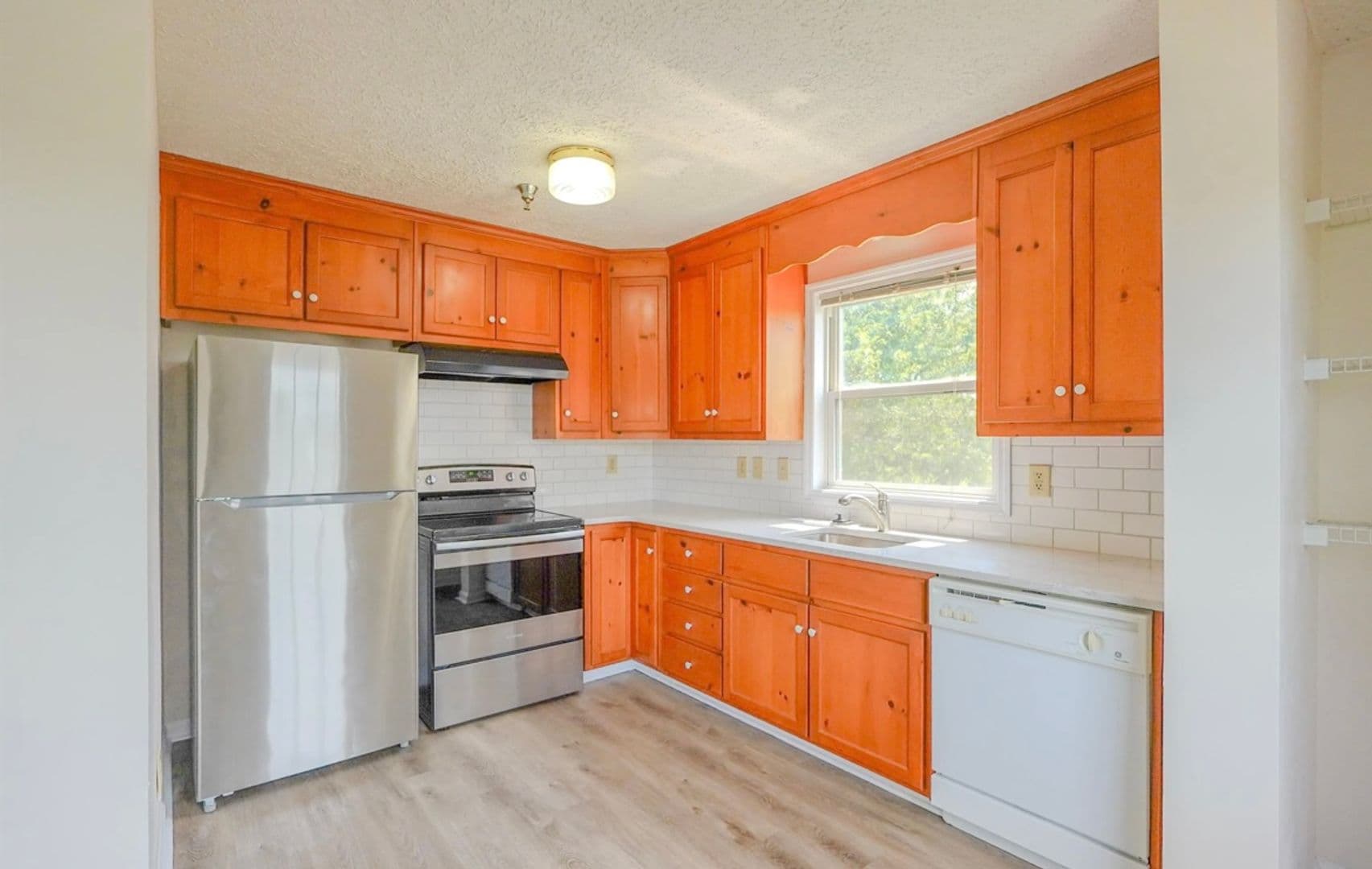 Blacksburg Apartment: 1324 North Main Street