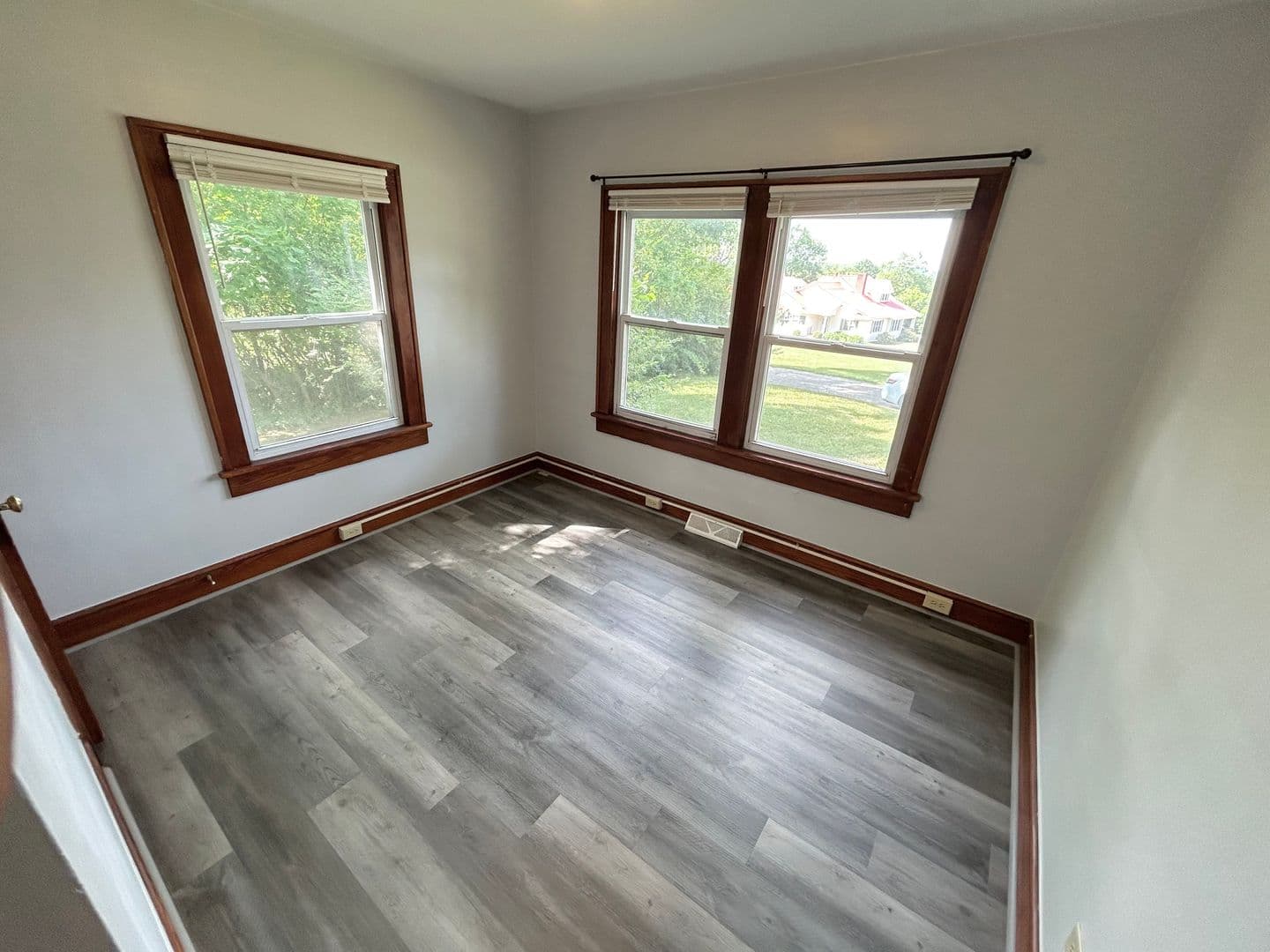 Blacksburg House: 103 Robinson Street