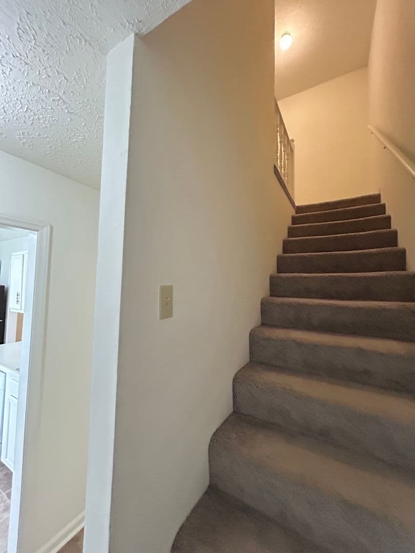 Blacksburg House: 304 Broce Drive