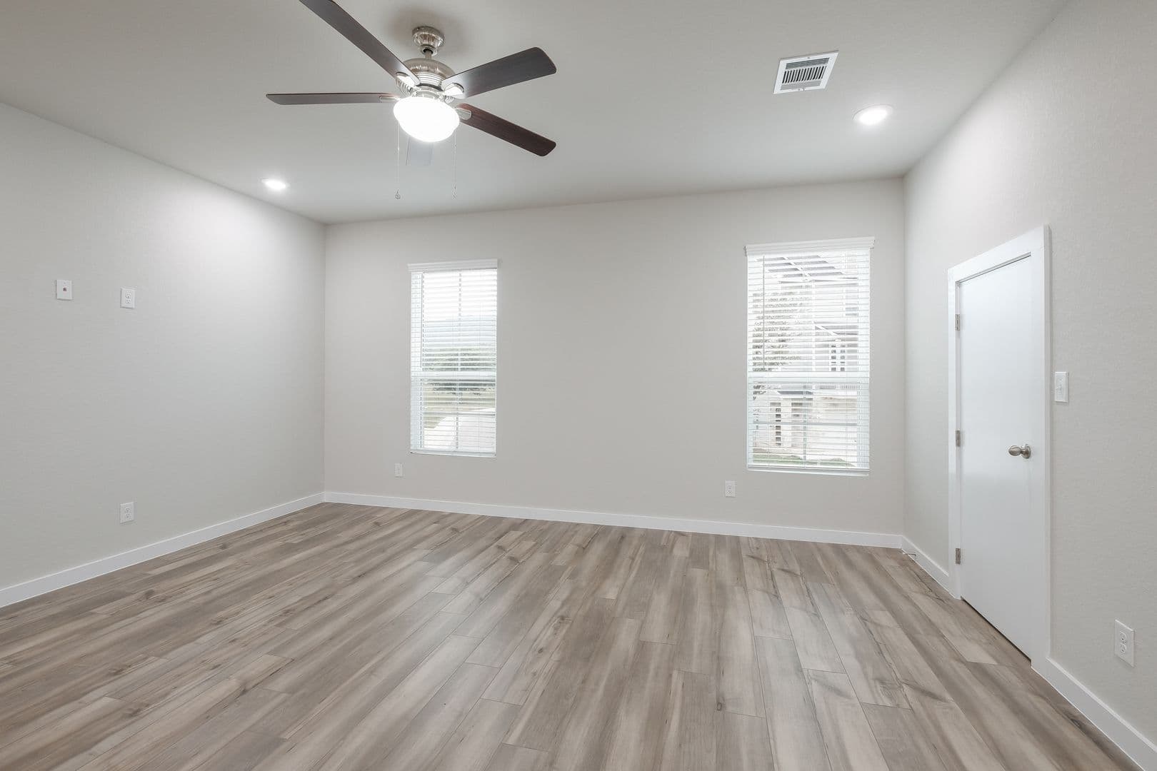 San Antonio Townhome: 21402 James Charles