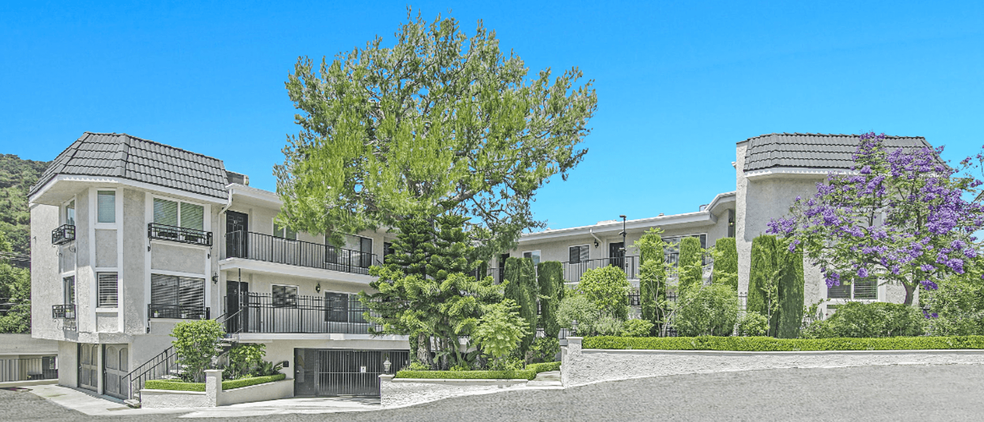La Crescenta Apartment: 3000 Honolulu