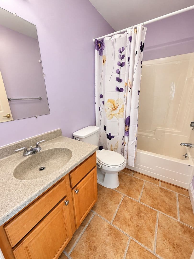 East Dummerston Apartment: 93 Winter Bell Dr.