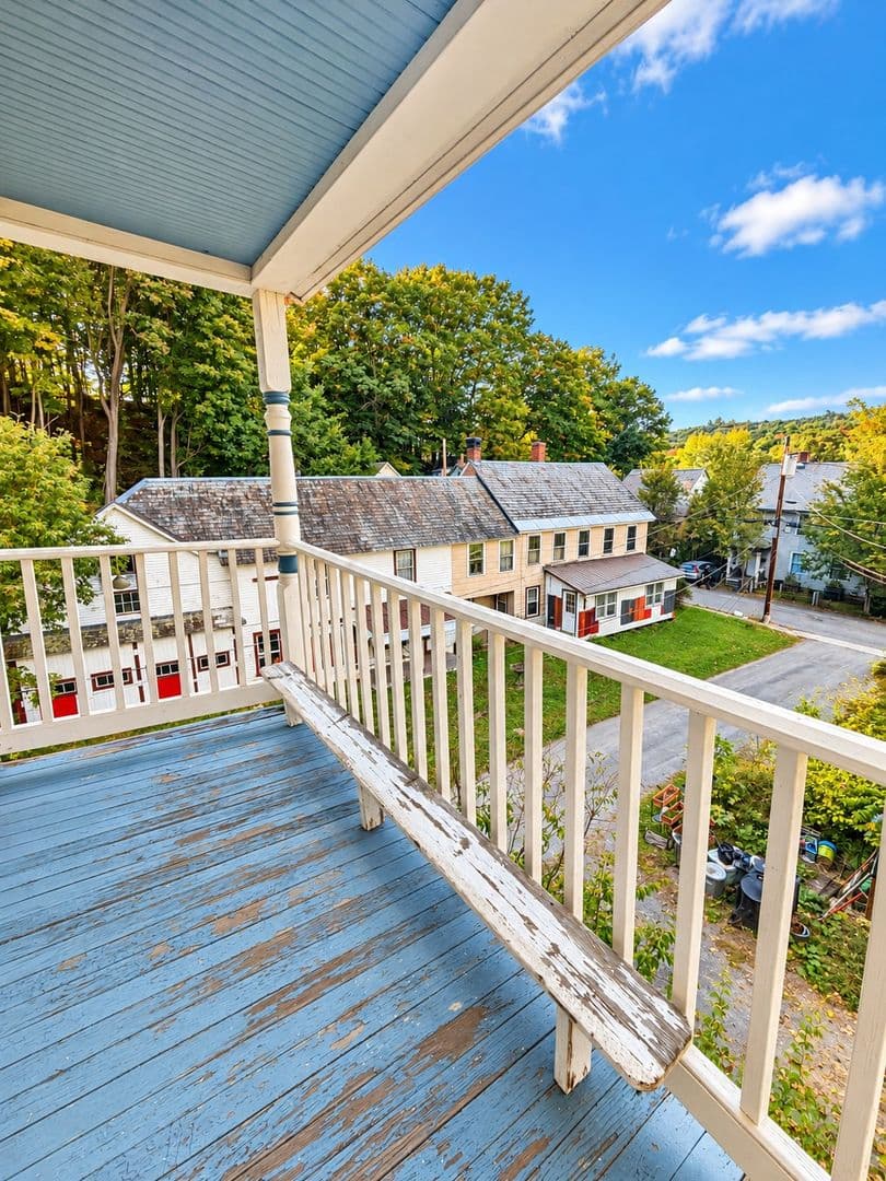 Brattleboro Apartment: 37 Clark Street