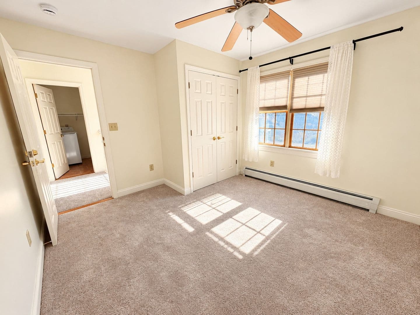 East Dummerston Apartment: 93 Winter Bell Dr.