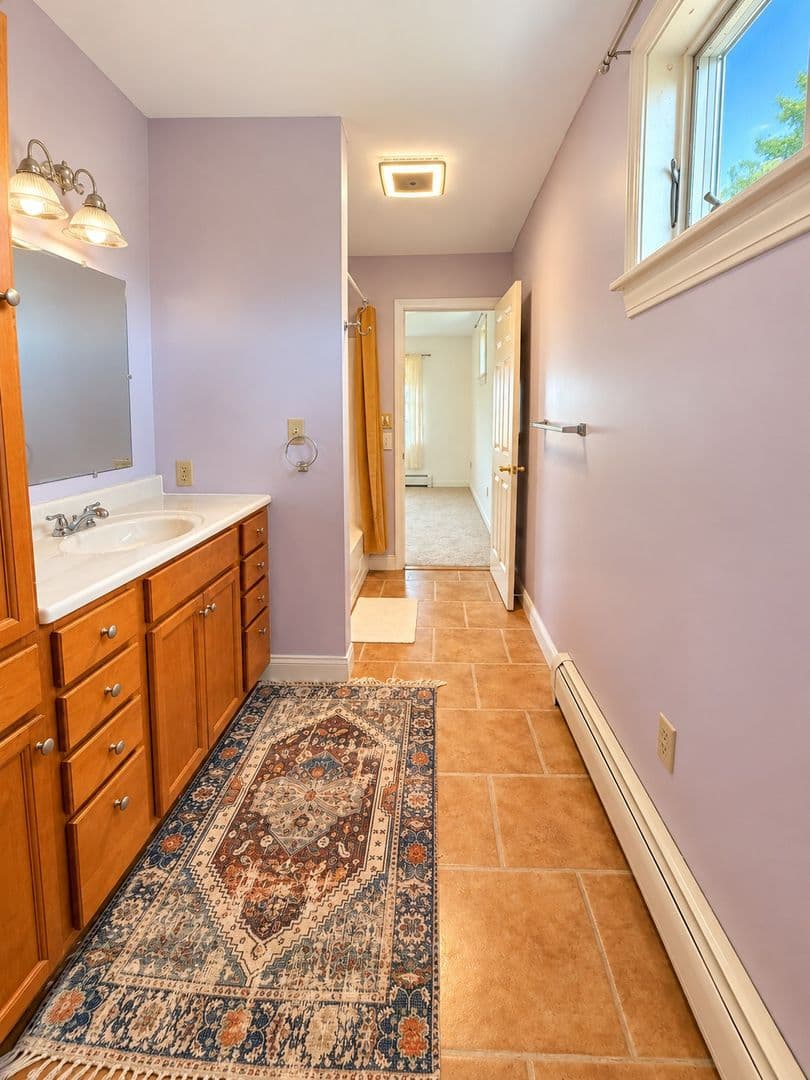 East Dummerston Apartment: 93 Winter Bell Dr.