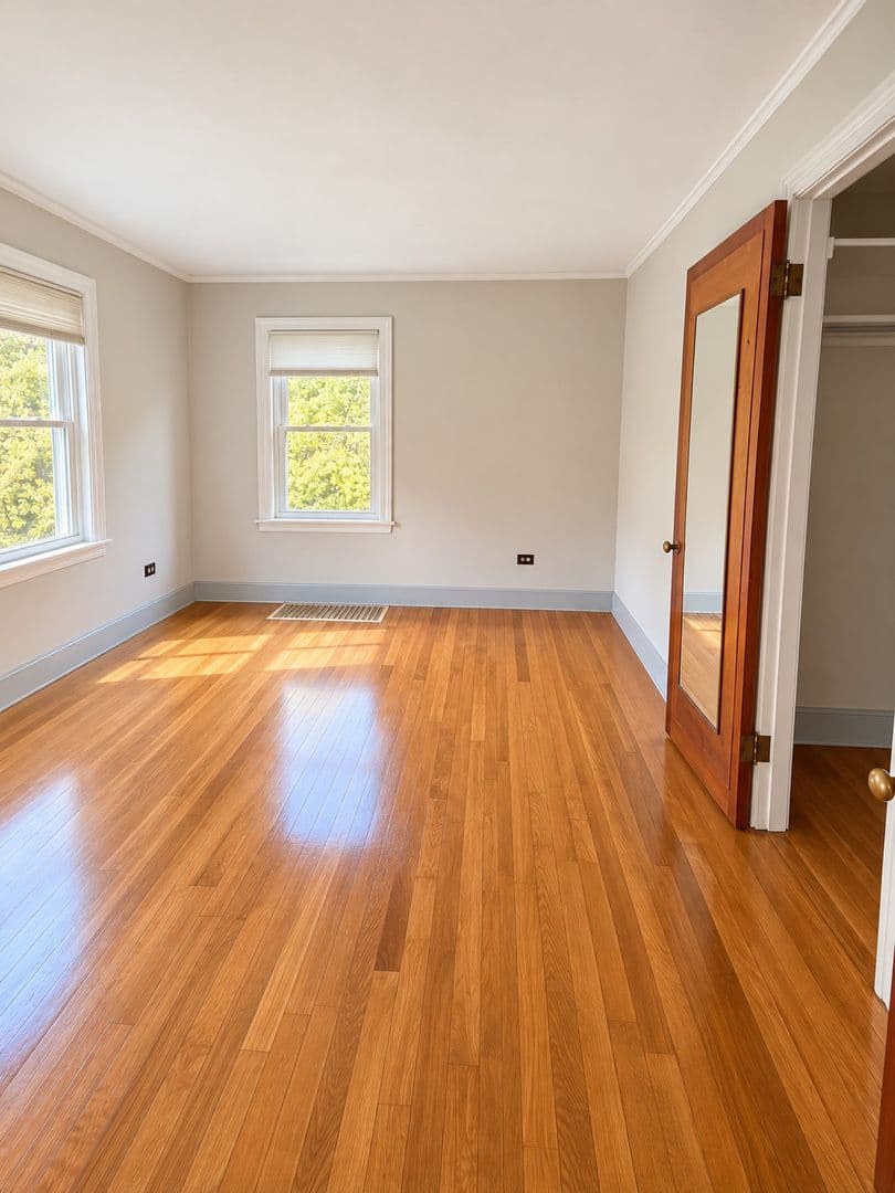 Brattleboro House: 33 Oak Grove Ave
