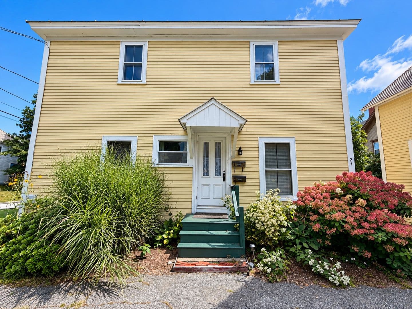 Brattleboro Apartment: 58 Oak Street