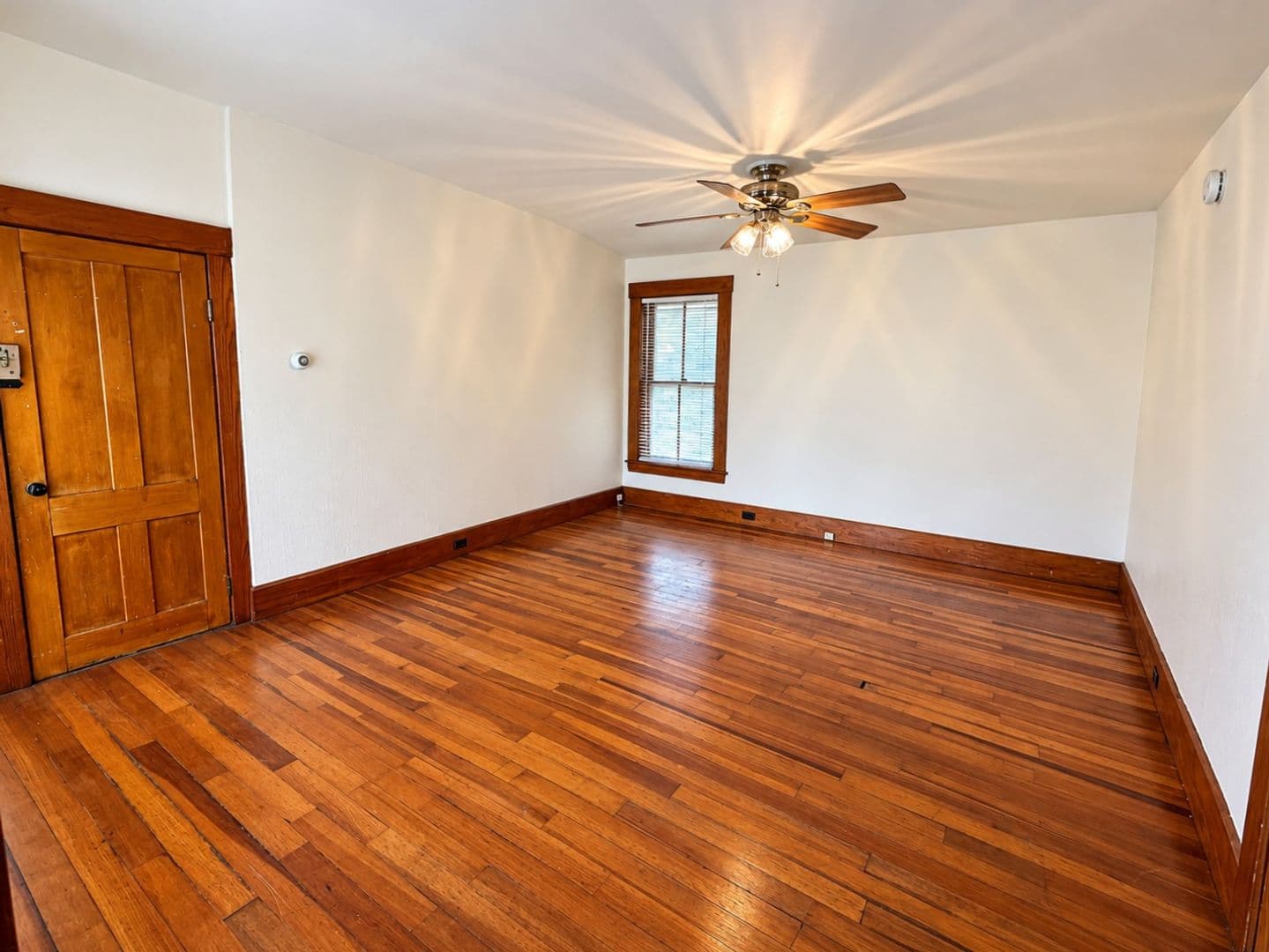 Brattleboro Apartment: 58 Oak Street