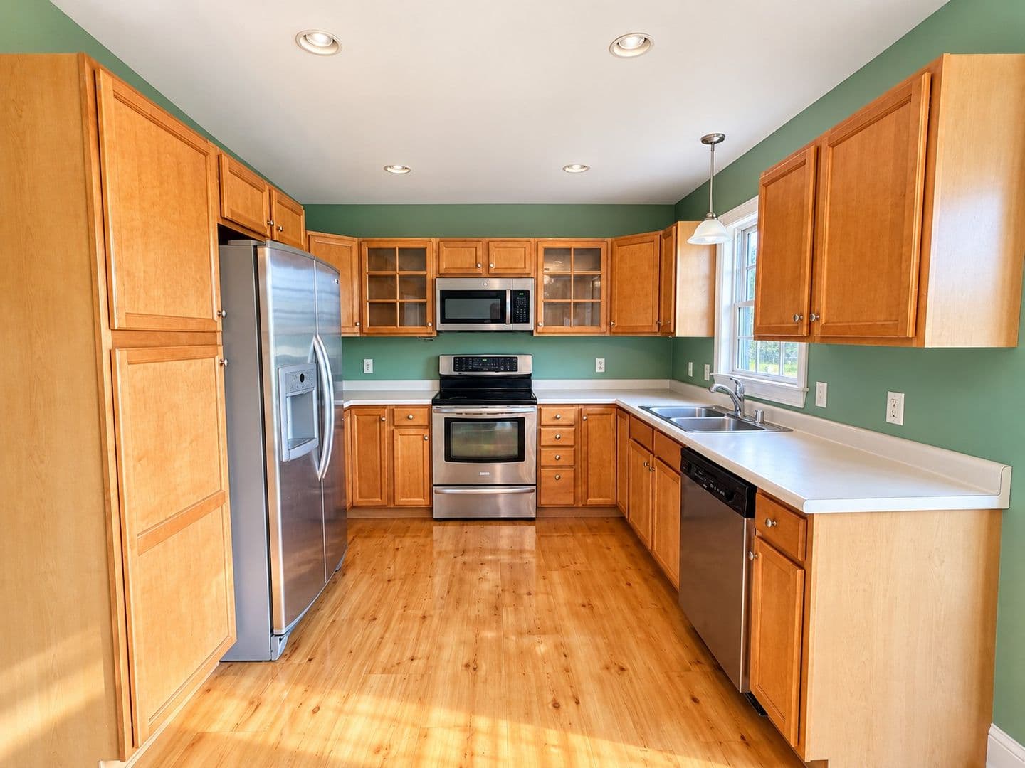 East Dummerston Apartment: 93 Winter Bell Dr.