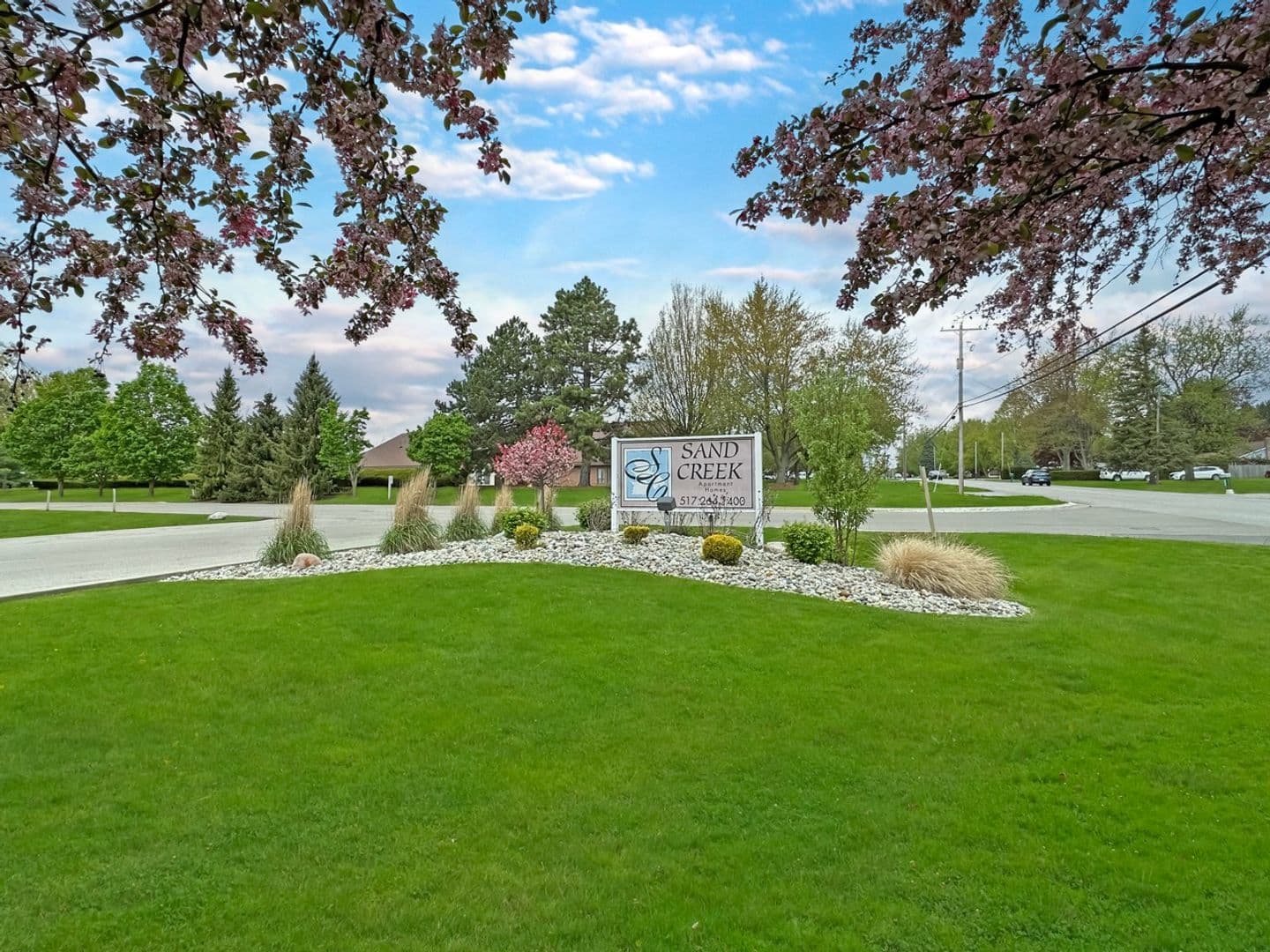 Adrian House: 172 Sand Creek Highway