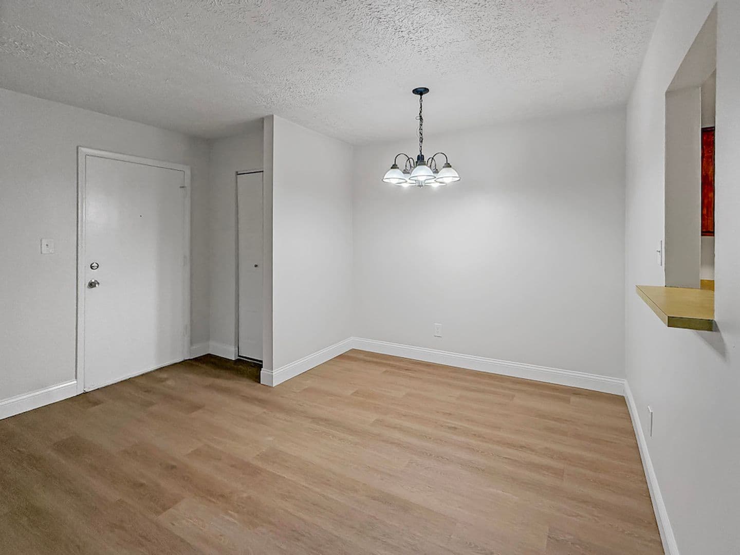 Evansville House: 5564 East Virginia Street
