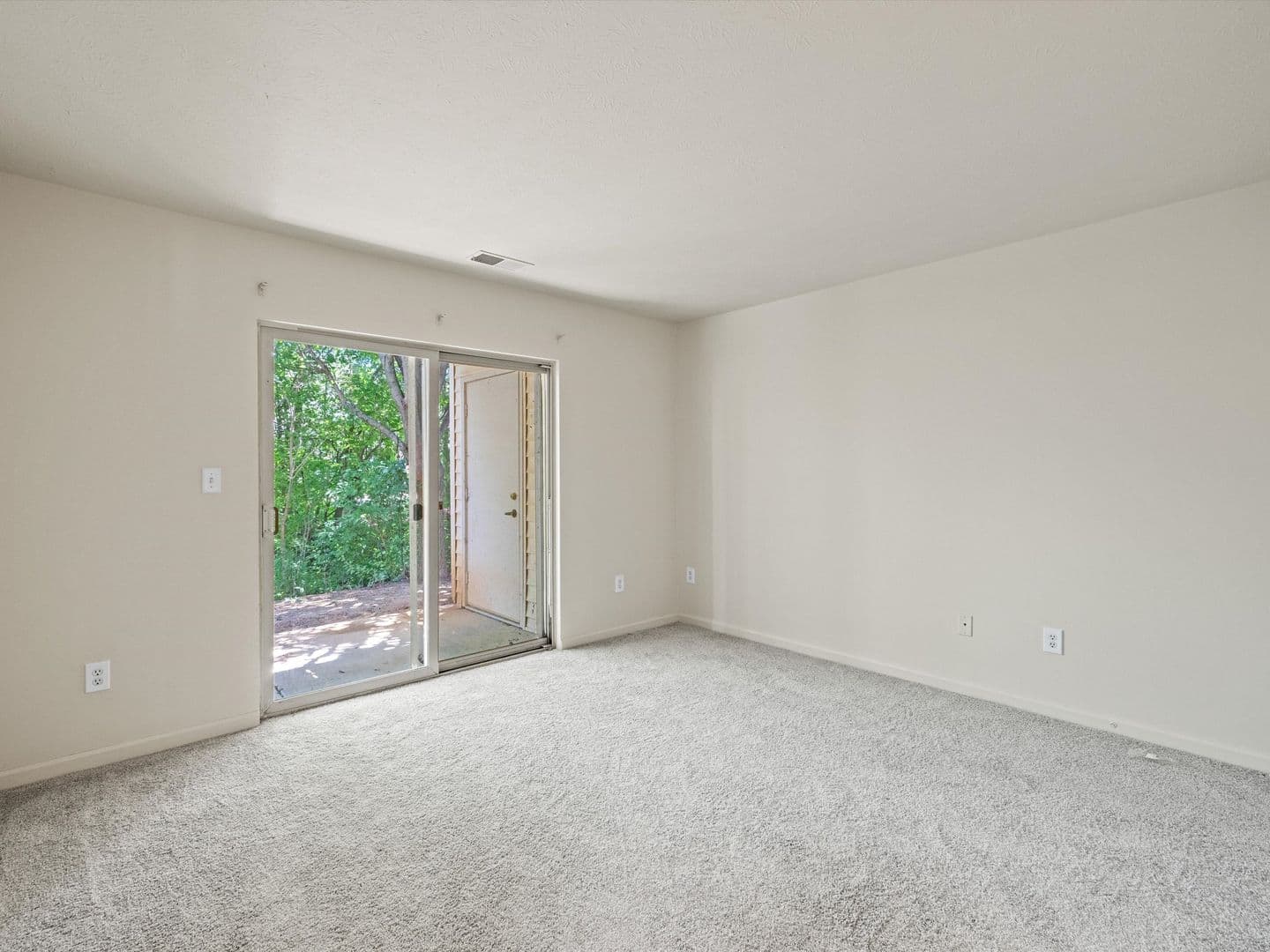 Crawfordsville House: 103 Aspen Dr