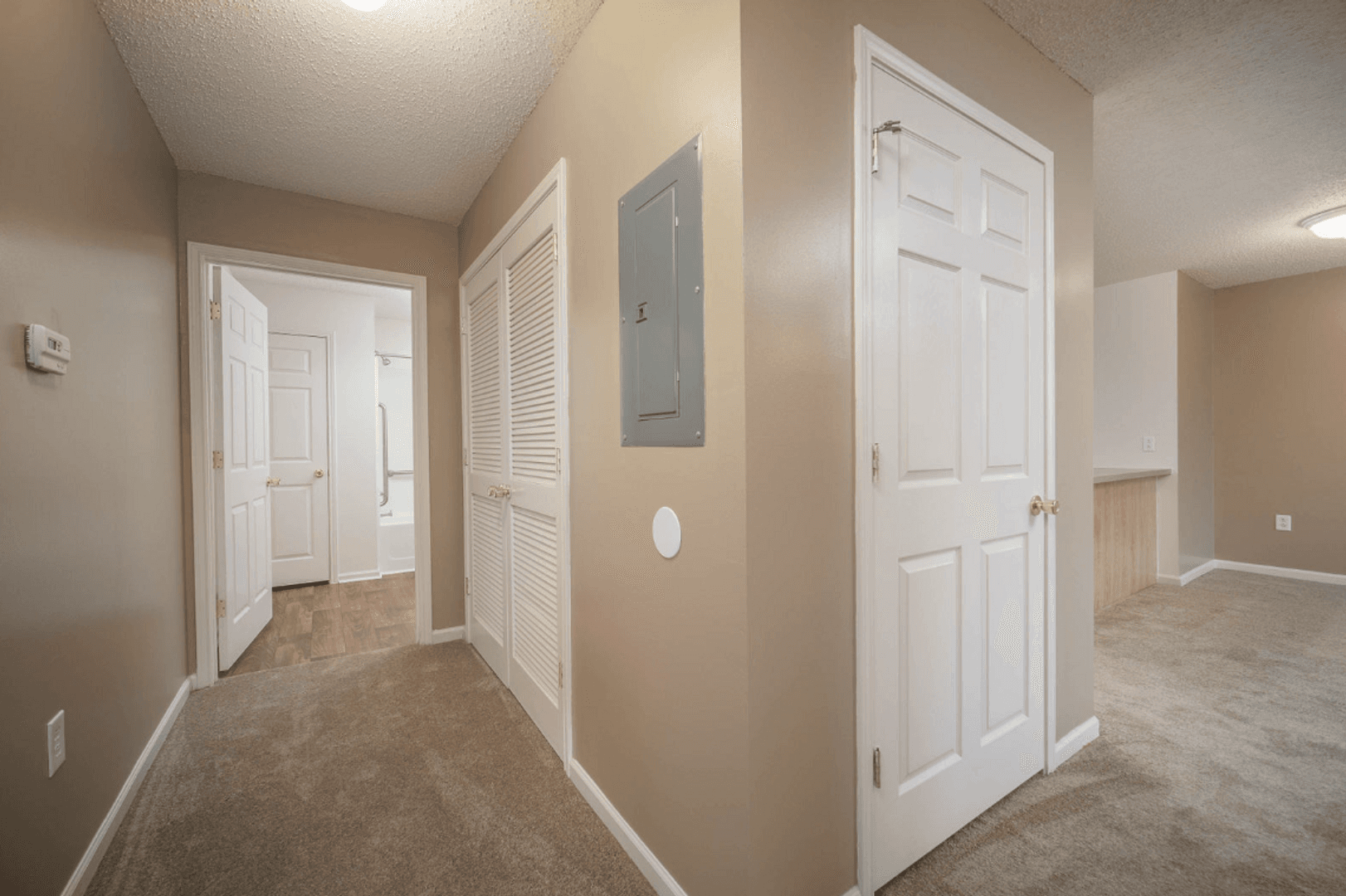 Athens House: 17962 Arrowhead Dr