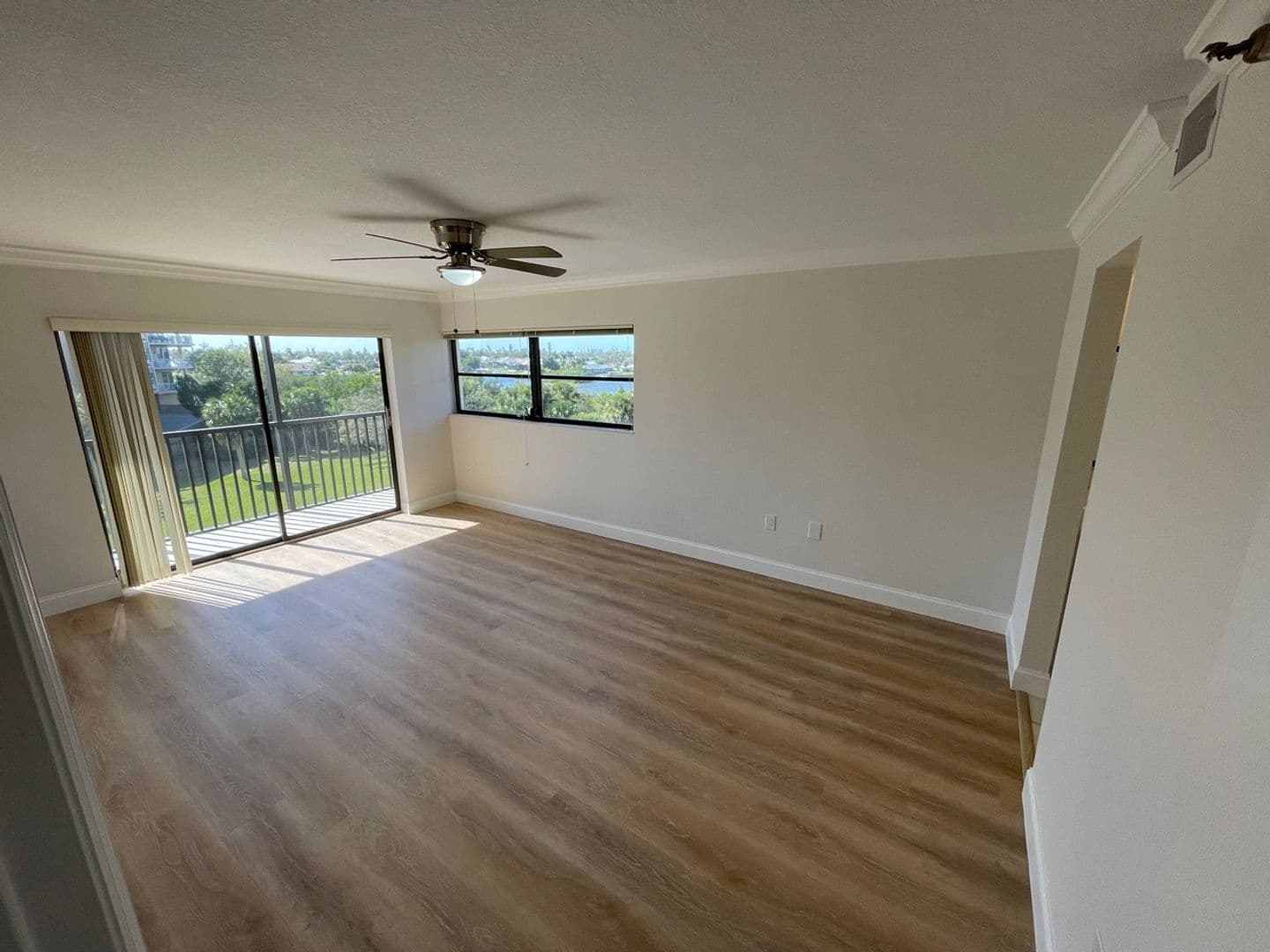 Osprey Apartment: 2090 S Tamiami Tr