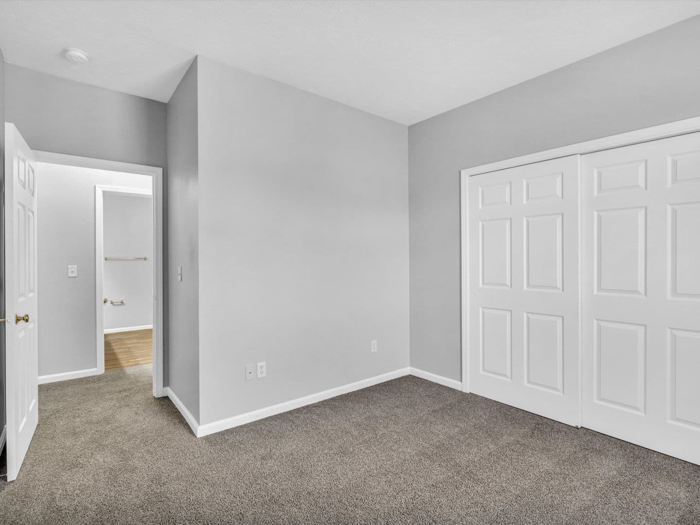 Newburgh House: 8584 Lincoln Ave