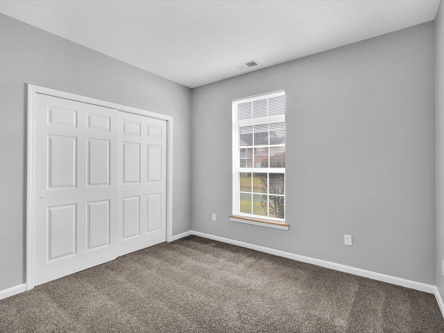 Newburgh House: 8584 Lincoln Ave