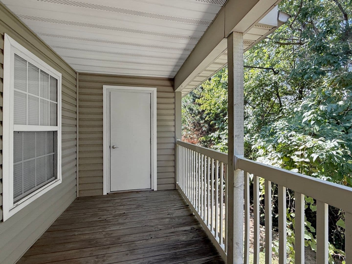 Evansville House: 702 Beachfront Dr