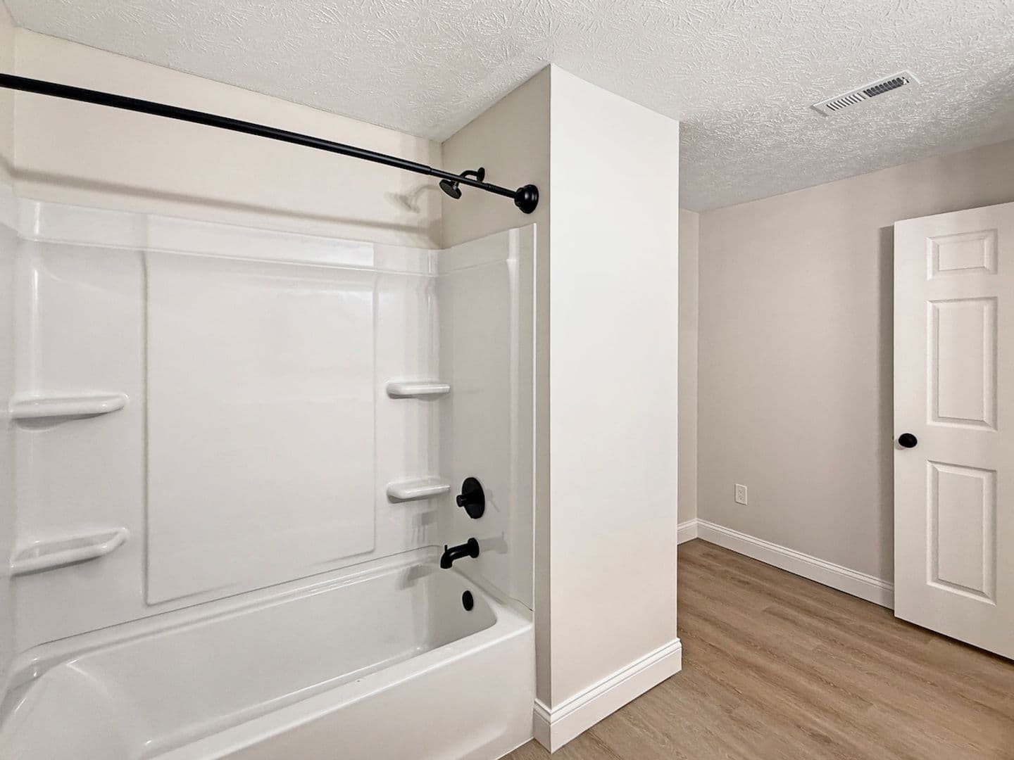 Newburgh House: 4152 Bell Road