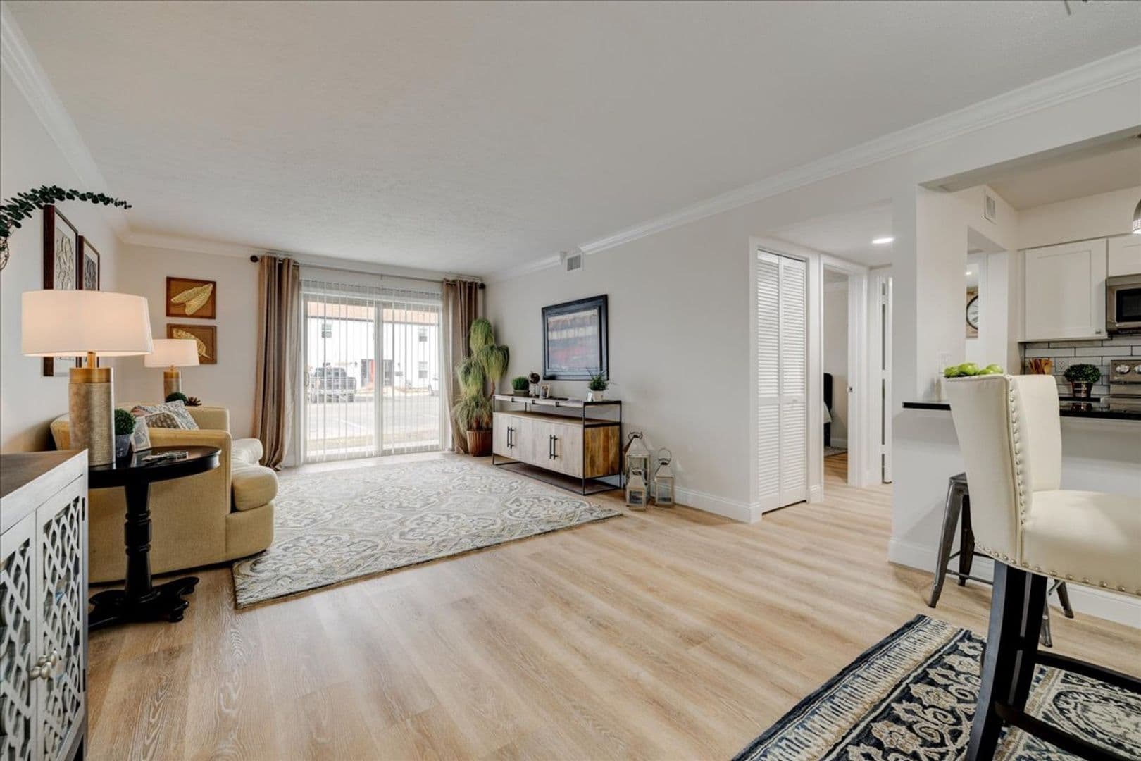 Evansville Apartment: 600 Nomandy Drive