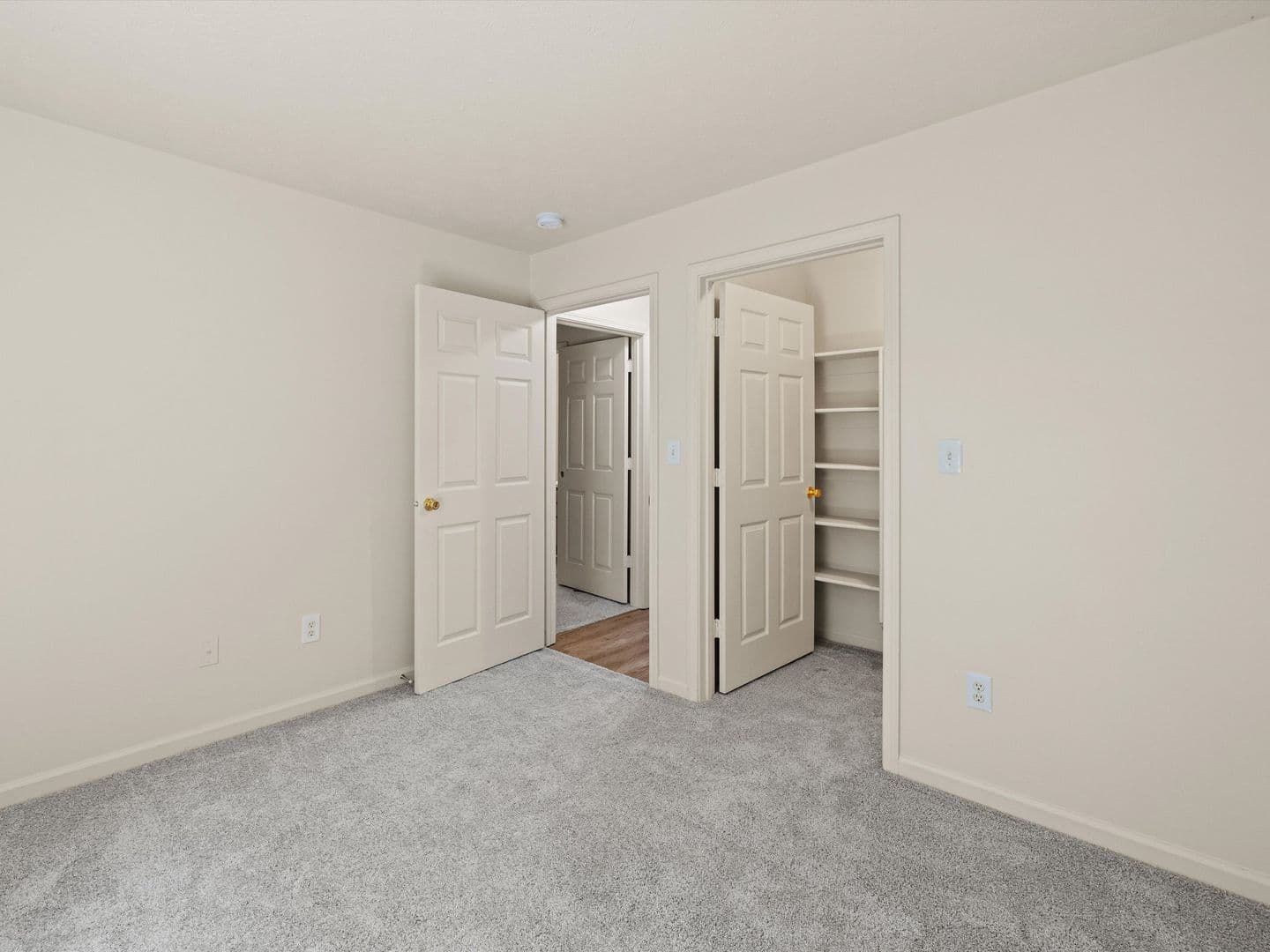 Crawfordsville House: 103 Aspen Dr