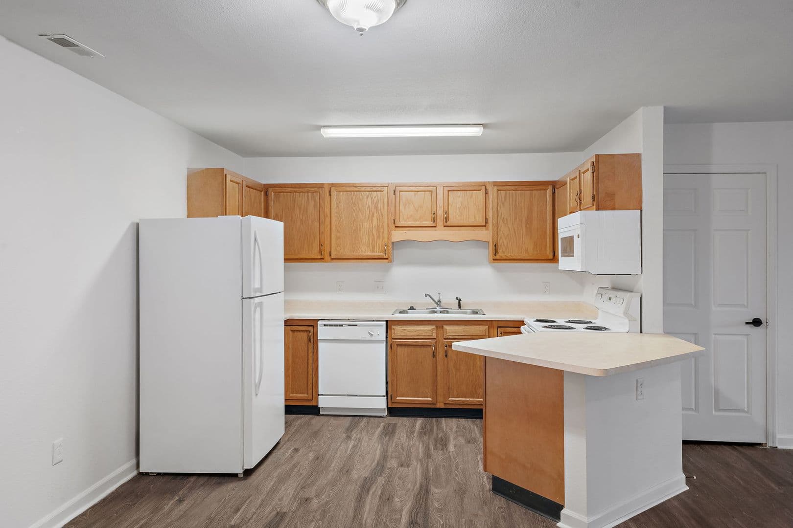 Greensburg House: 1306 E Liberty Circle
