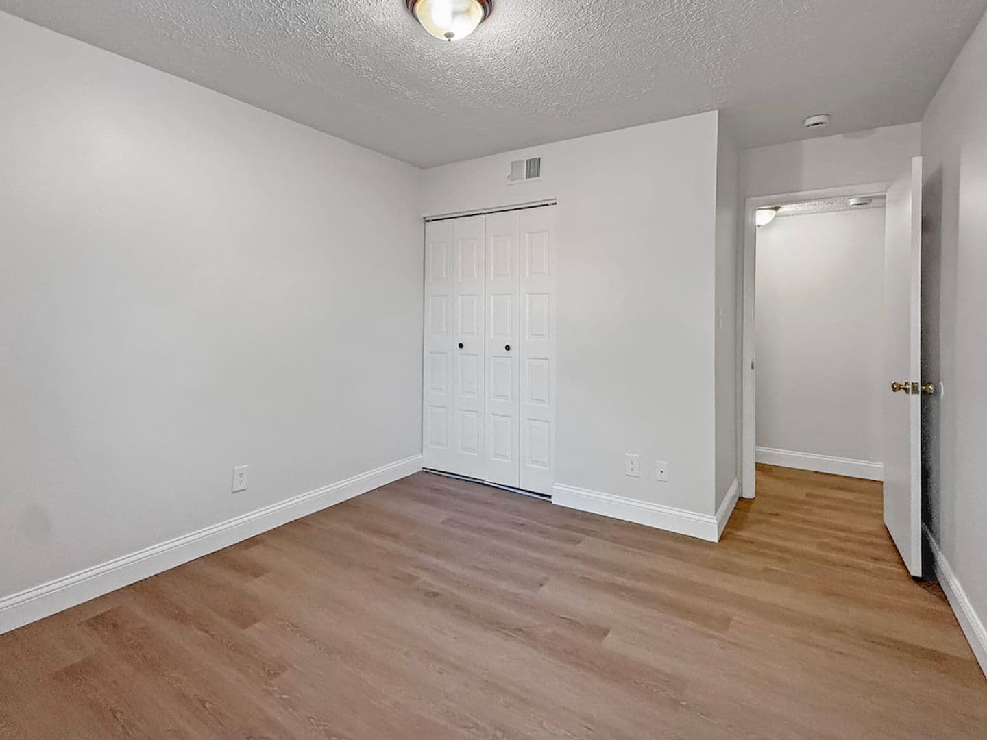Evansville House: 5564 East Virginia Street