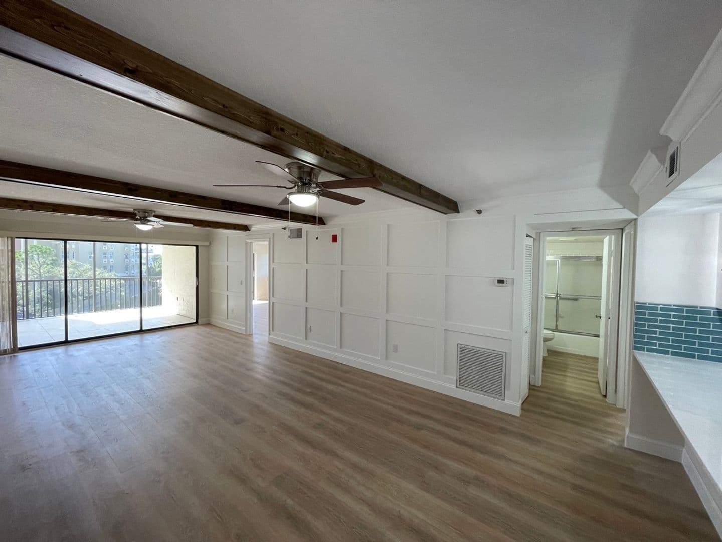 Osprey Apartment: 2090 S Tamiami Tr