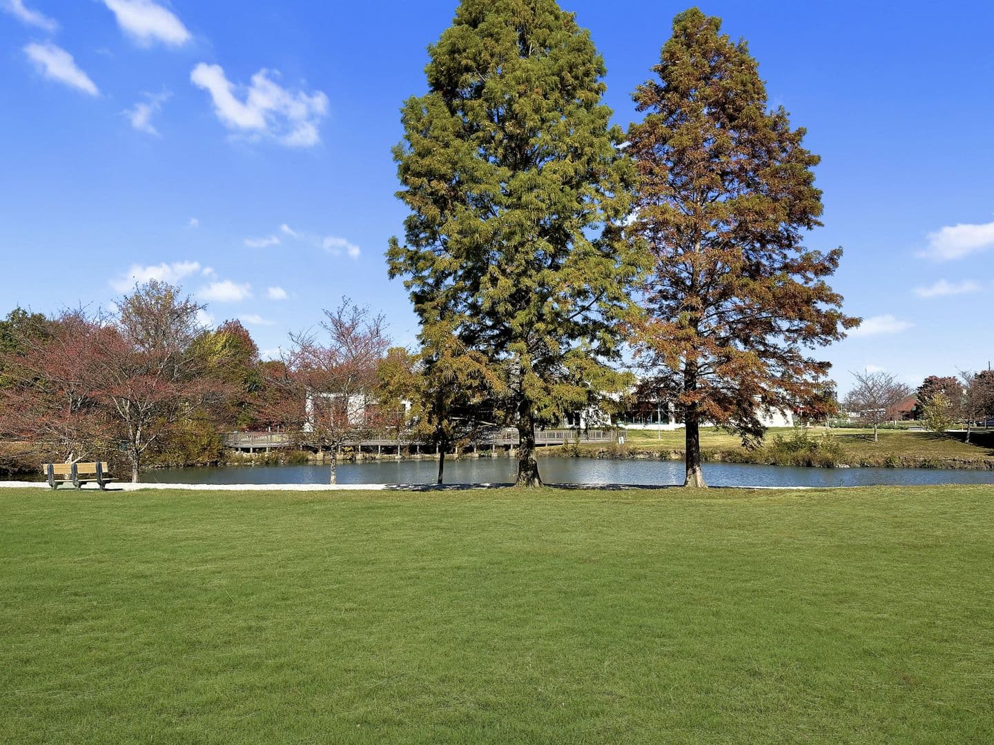 Newburgh House: 8584 Lincoln Ave