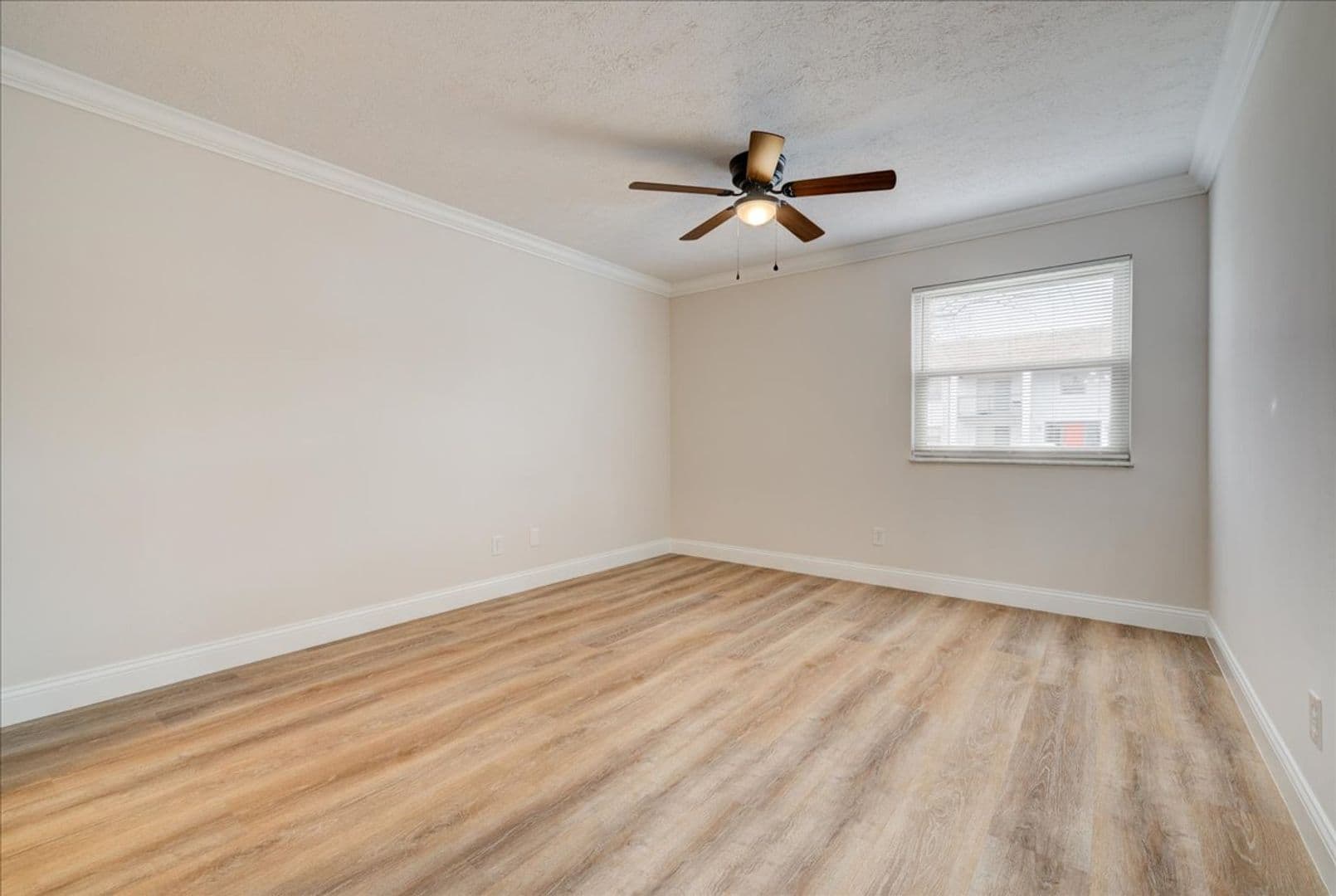 Evansville Apartment: 600 Nomandy Drive